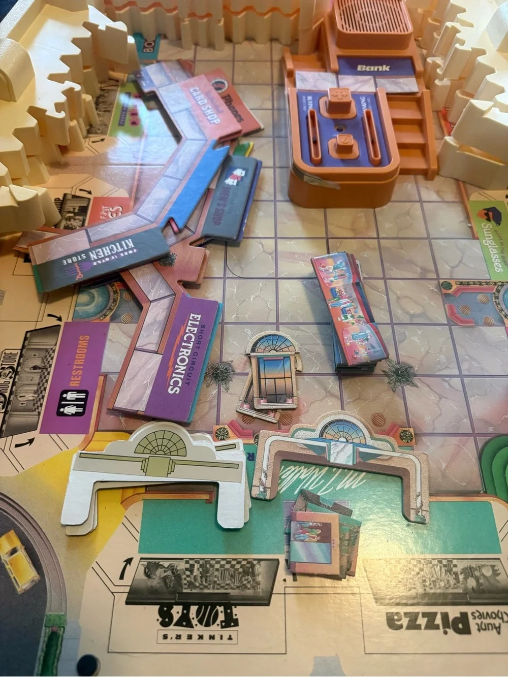 Vintage Electronic Talking Mall Madness Board Game Milton Bradley Incomplete ‘89